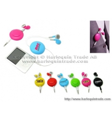 Stereo earphone with magnet