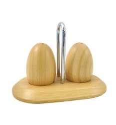 Salt and pepper set