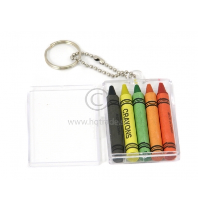 5 Crayons in plastic box with keyring
