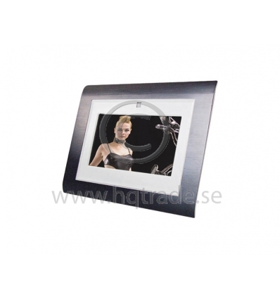 Digital photo frame