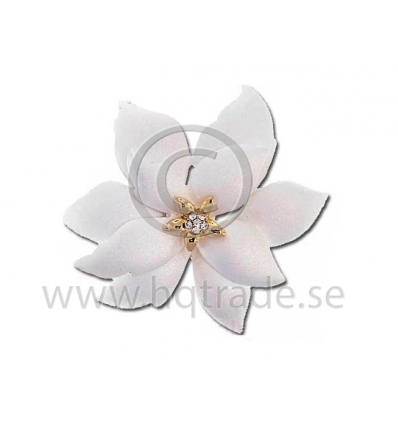 Flower brooch