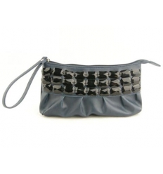 Clutch bag with handle