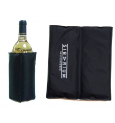 Wine cooler with cooling gel