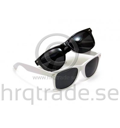 Sunglasses with print